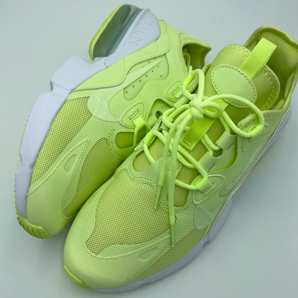 Nike Women's Air Max Infinity 2
